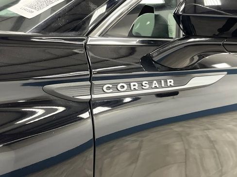 Used 2022 Lincoln Corsair AWD w/ Premium Package image 39