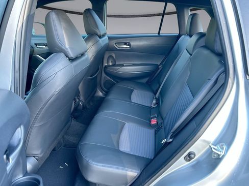 Used 2025 Toyota Corolla Cross AWD Hybrid w/ Convenience Package image 31