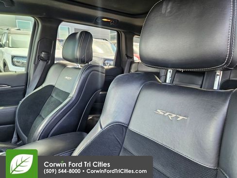 Used 2014 Jeep Grand Cherokee SRT8 w/ Luxury Group II AWD/4WD image 13