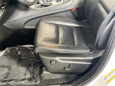 Used 2022 Jeep Grand Cherokee Limited image 18