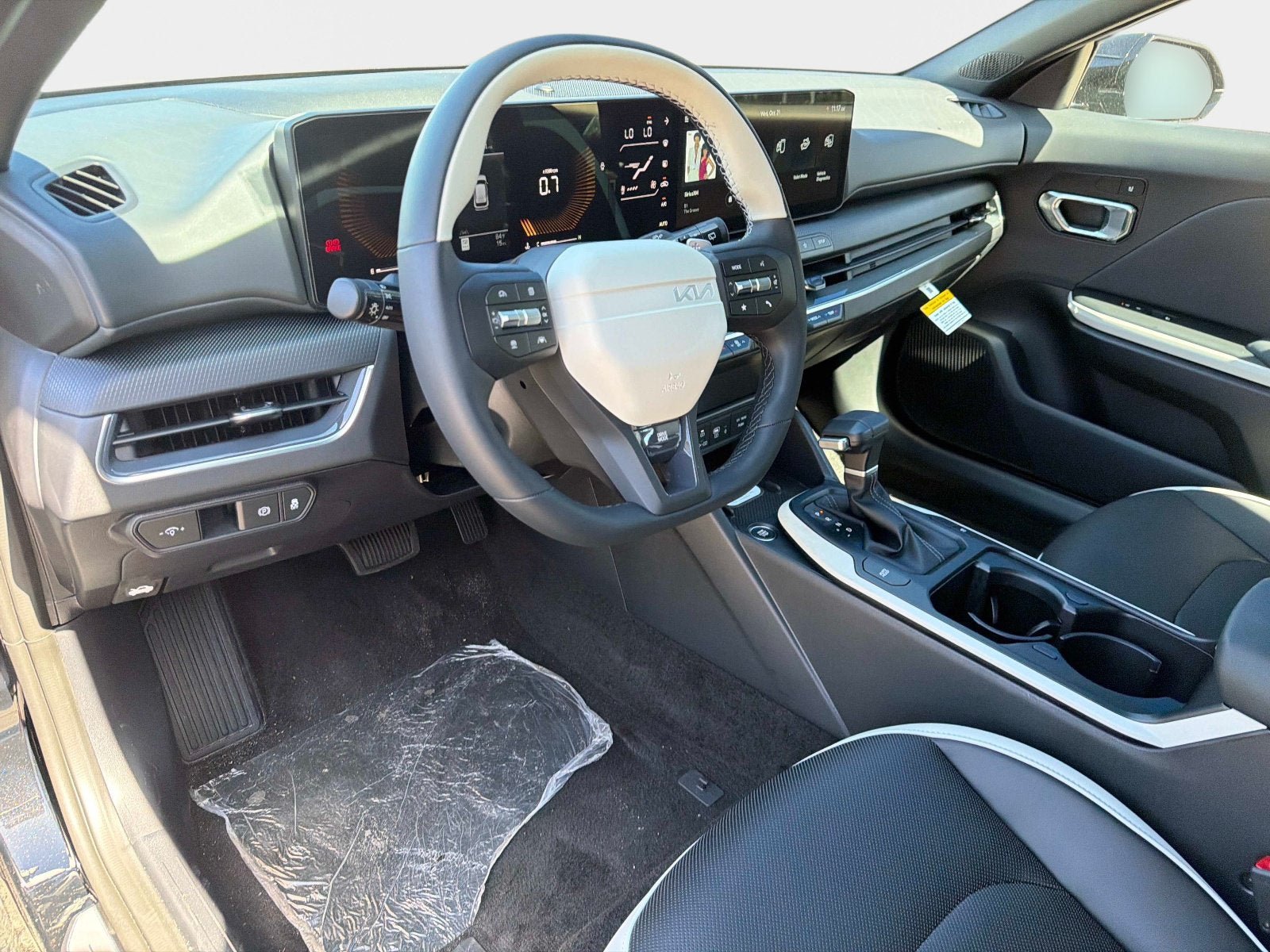 New 2026 Kia K4 GT-Line FWD image 17