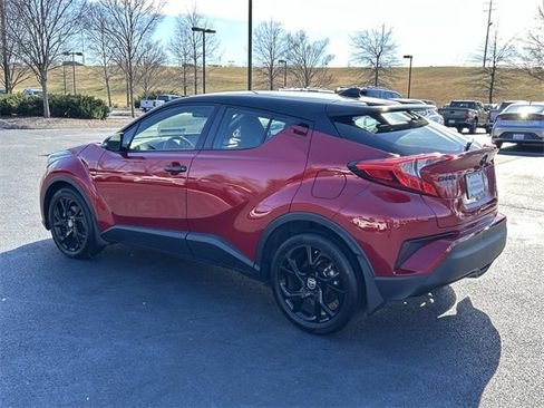 Used 2021 Toyota C-HR LE image 6
