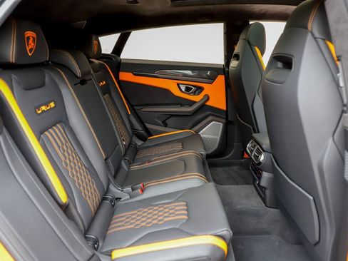 Used 2024 Lamborghini Urus S AWD/4WD image 76