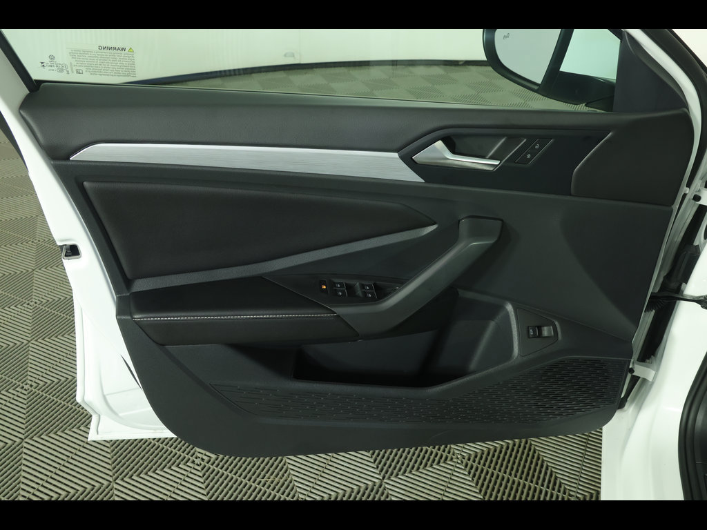 Used 2026 Volkswagen Jetta Sport FWD image 21