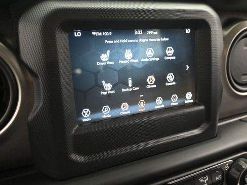 Used 2021 Jeep Wrangler Willys image 13