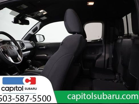 Used 2023 Toyota Tacoma TRD Off-Road w/ Black Out Package (TMS) AWD/4WD image 33