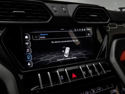 Used 2022 Lamborghini Urus image 81