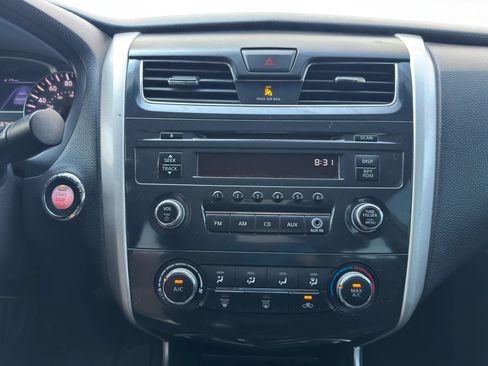 Used 2014 Nissan Altima 2.5 S image 21