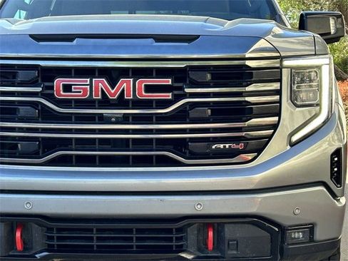 Used 2023 GMC Sierra 1500 AT4 w/ AT4 Premium Package image 9