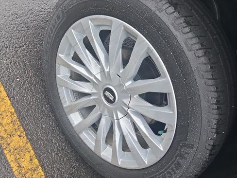 Used 2023 Cadillac Escalade ESV Luxury image 9