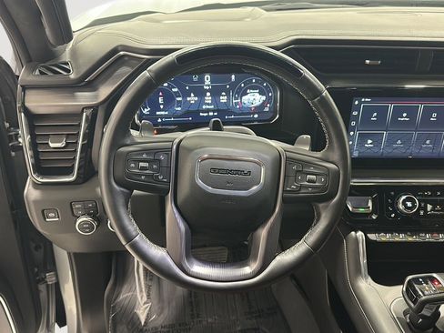 Used 2024 GMC Sierra 1500 Denali Ultimate image 10