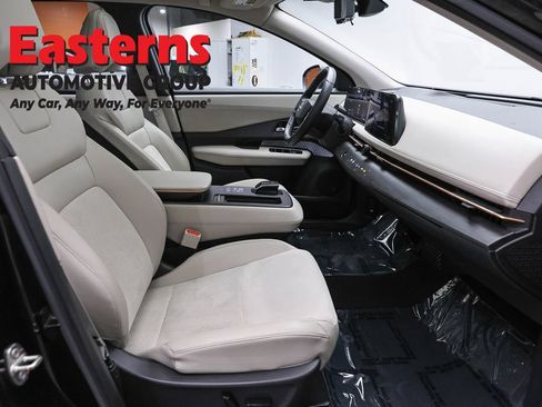Used 2023 Nissan Ariya FWD image 26