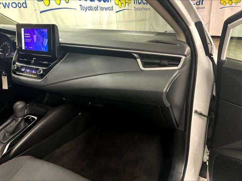 Used 2023 Toyota Corolla LE image 13