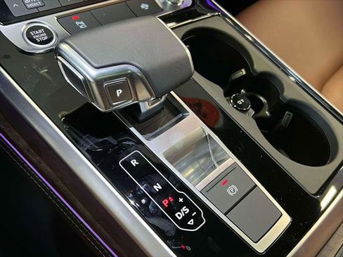 Used 2025 Audi Q8 Premium Plus image 30
