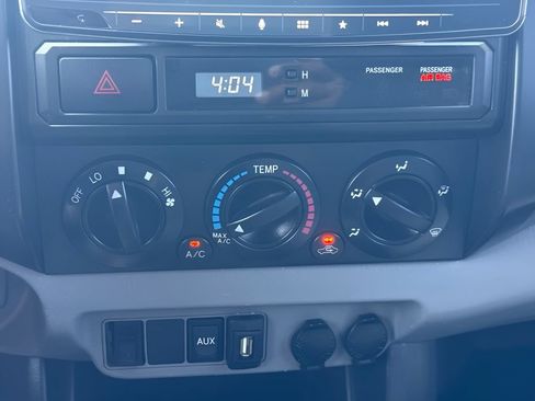 Used 2012 Toyota Tacoma 4x4 Regular Cab image 13