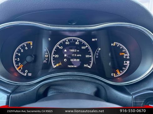 Used 2019 Jeep Grand Cherokee Laredo w/ Laredo X Package RWD image 20