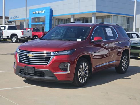 Used 2023 Chevrolet Traverse Premier AWD/4WD image 4