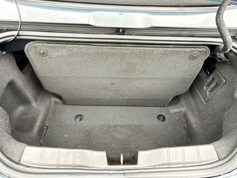 Used 2022 Chevrolet Camaro LT w/ Technology Package image 11