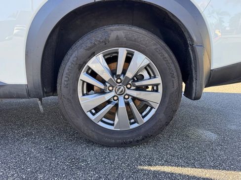 Certified 2024 Nissan Pathfinder S image 10