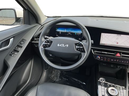 Used 2023 Kia Niro Wind FWD image 11