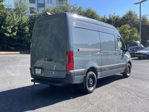 New 2025 Mercedes-Benz Sprinter 2500 image 10