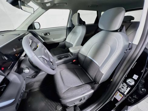 New 2027 Kia Seltos S FWD image 17