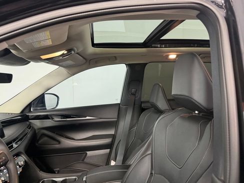Used 2025 INFINITI QX60 Pure FWD image 22