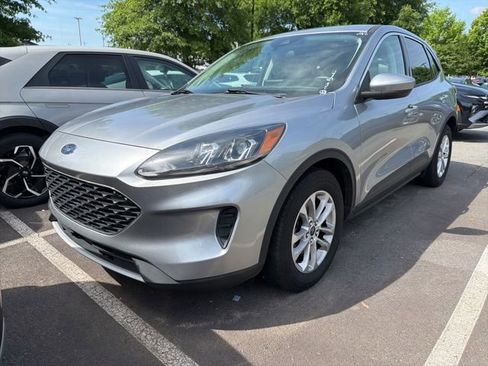 Used 2021 Ford Escape SE FWD image 2