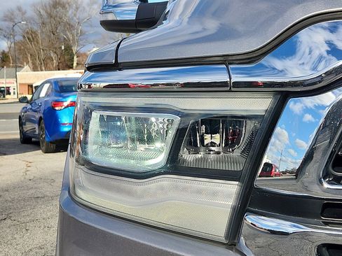 Used 2020 RAM 1500 Laramie image 9