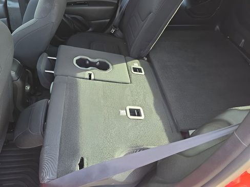 Used 2022 Jeep Renegade Latitude w/ Convenience Group image 32