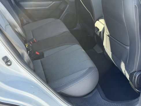 Used 2024 Subaru Crosstrek 2.0i Premium image 25