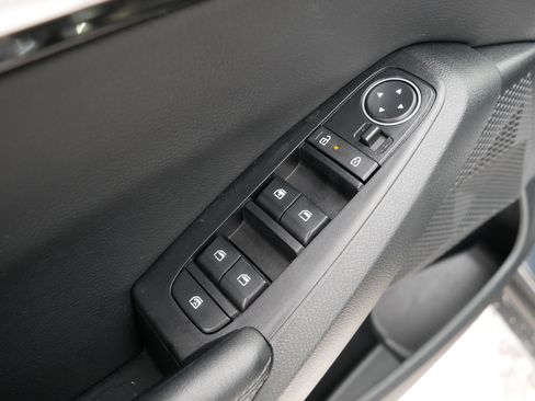 Certified 2024 Kia Seltos S image 19