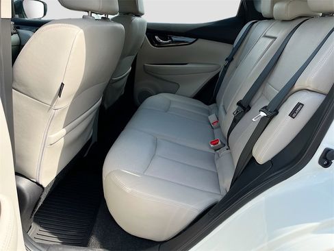 Used 2022 Nissan Rogue Sport SL image 24