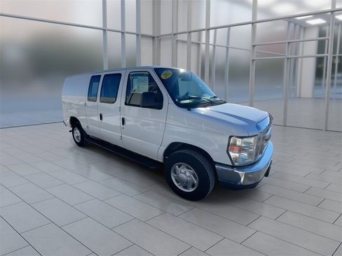 Used 2012 Ford E-250 and Econoline 250 w/ PWR Group image 2