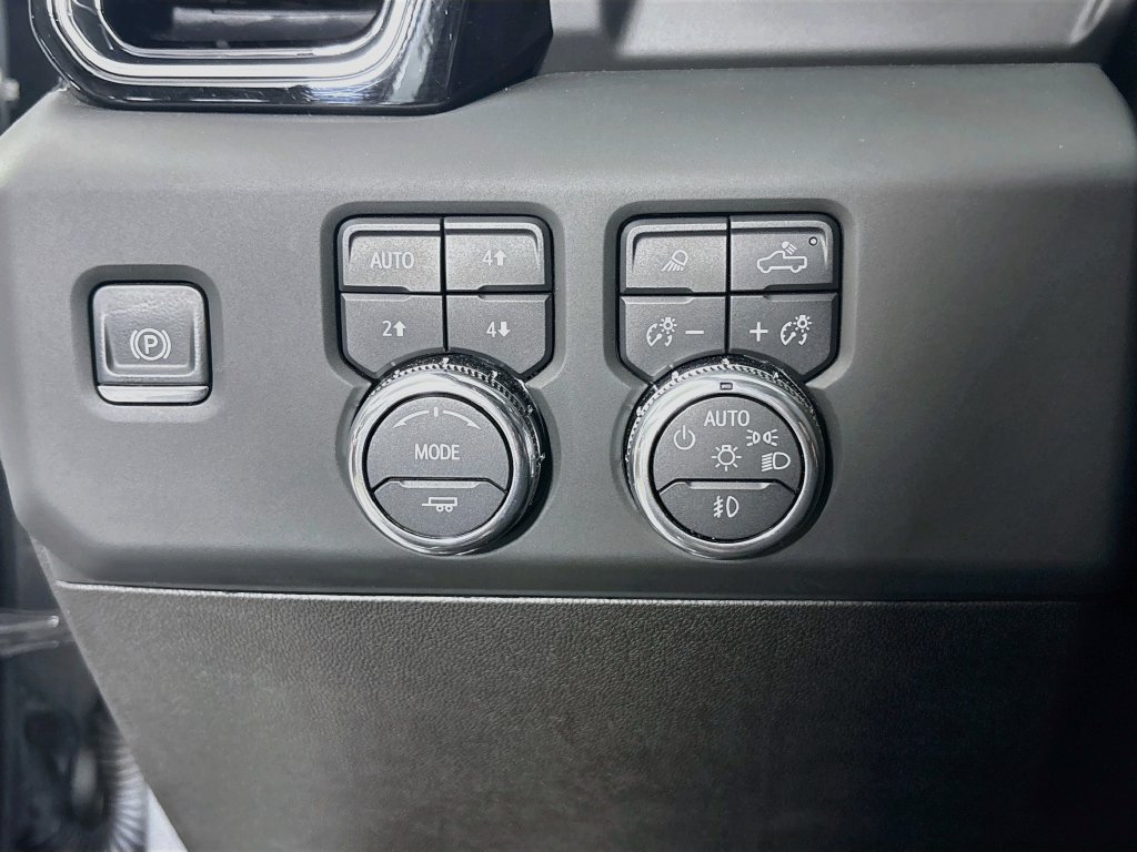 Certified 2024 GMC Sierra 3500 Denali Ultimate AWD/4WD image 12