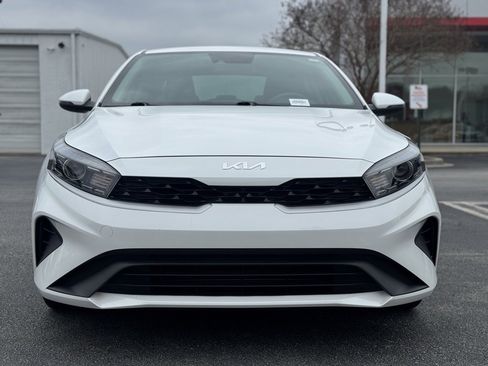 Used 2024 Kia Forte LXS w/ LXS Technology Package image 4