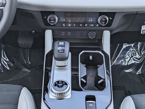 New 2026 Mitsubishi Outlander SE FWD image 19