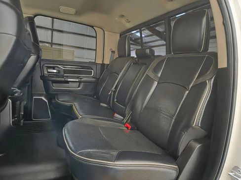 Used 2019 RAM 3500 Laramie image 10