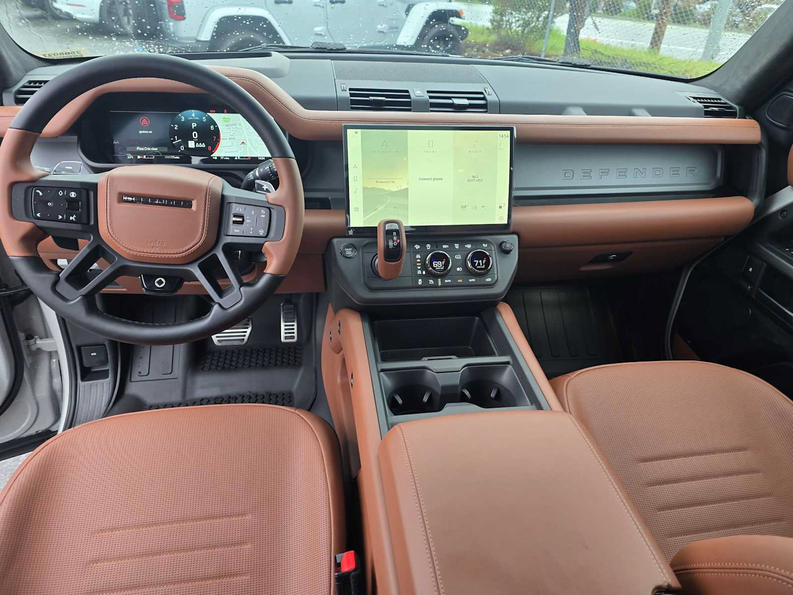 New 2026 Land Rover Defender 110 OCTA AWD/4WD image 21