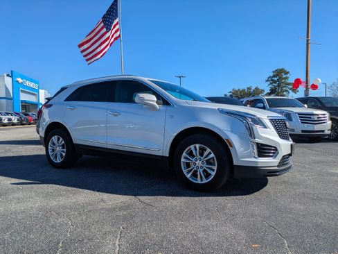 Used 2022 Cadillac XT5 Luxury image 3