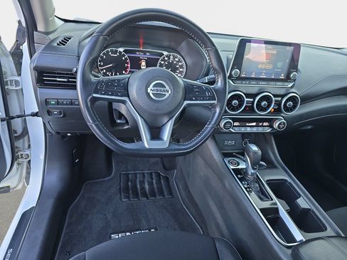Used 2020 Nissan Sentra SV FWD image 18