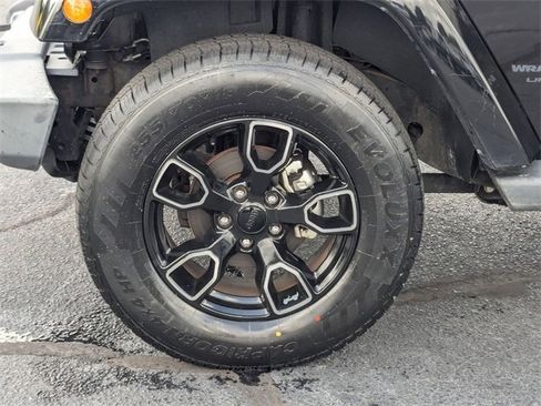 Used 2018 Jeep Wrangler Unlimited Sahara image 10