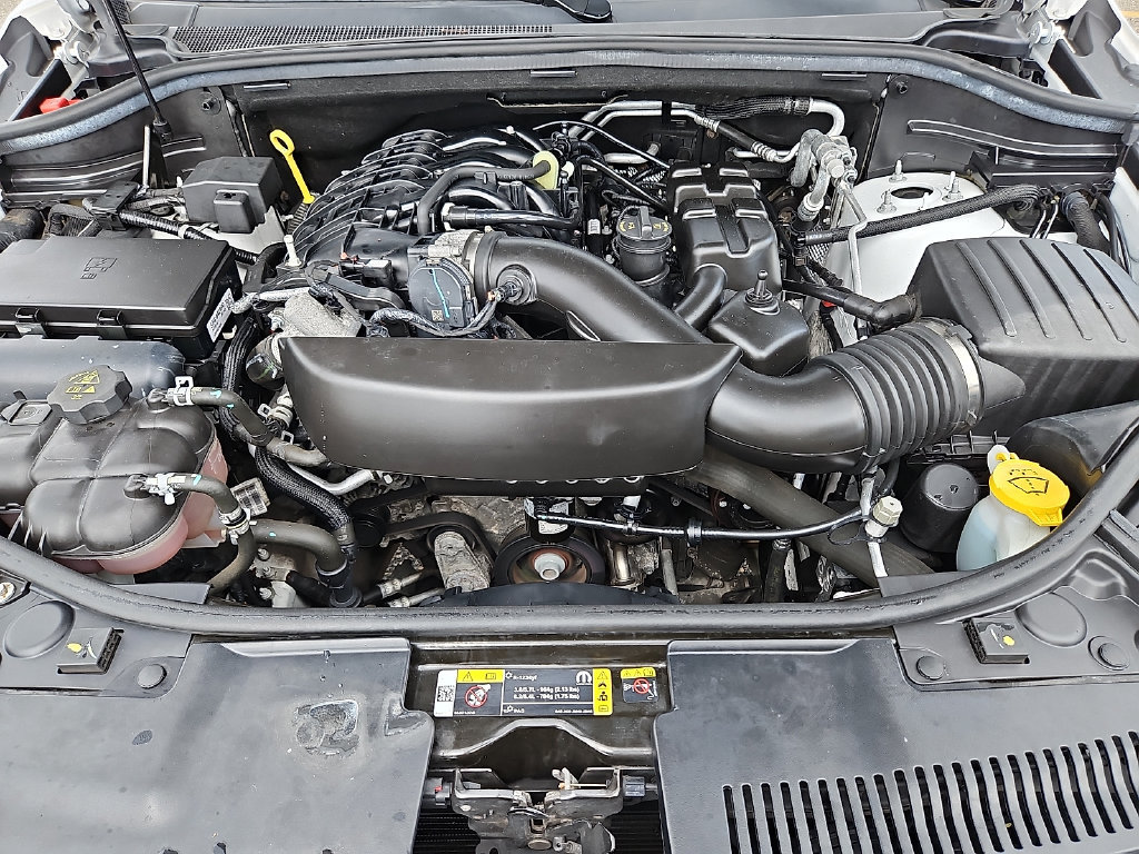 Used 2023 Dodge Durango GT AWD/4WD image 33