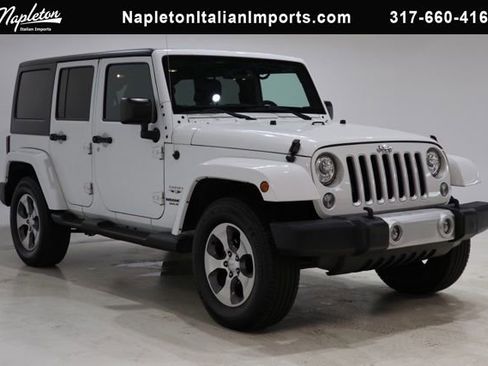 Used 2017 Jeep Wrangler Unlimited Sahara w/ Connectivity Group AWD/4WD image 1