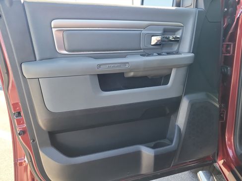 Used 2014 RAM 1500 Classic SLT image 15