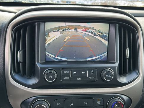 Used 2017 GMC Canyon SLT w/ Driver Alert Package image 17