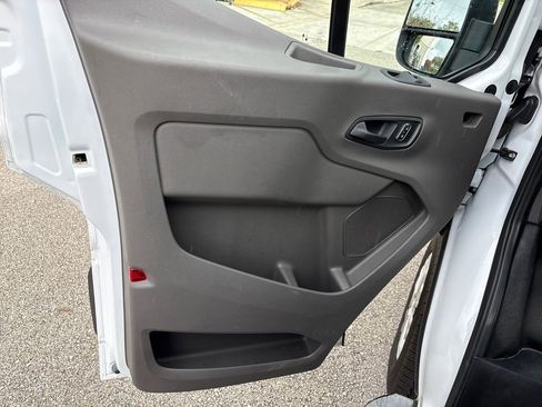 Certified 2024 Ford Transit 250 Low Roof w/ Exterior Upgrade Package image 28