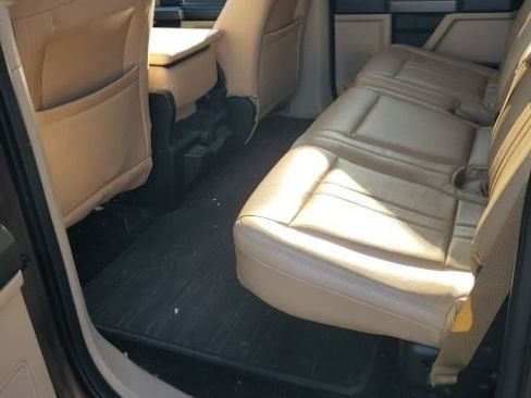 Used 2015 Ford F150 XLT w/ Equipment Group 302A Luxury image 7