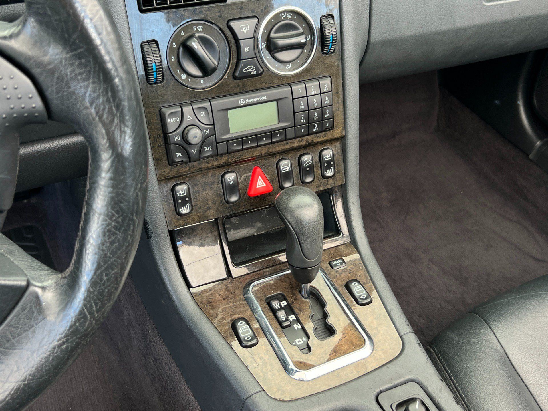 Used 2002 Mercedes-Benz SLK 32 AMG image 26