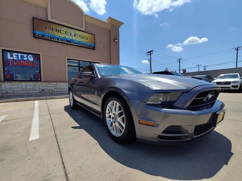 Used 2013 Ford Mustang Premium RWD image 2